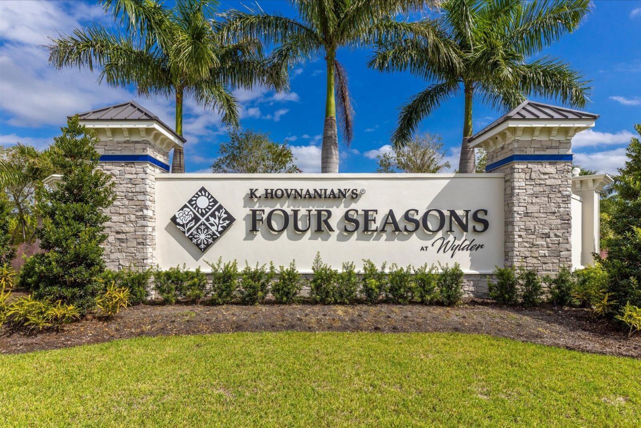 10139 NW Dreamweaver Road, Port Saint Lucie, FL 34987 Photo