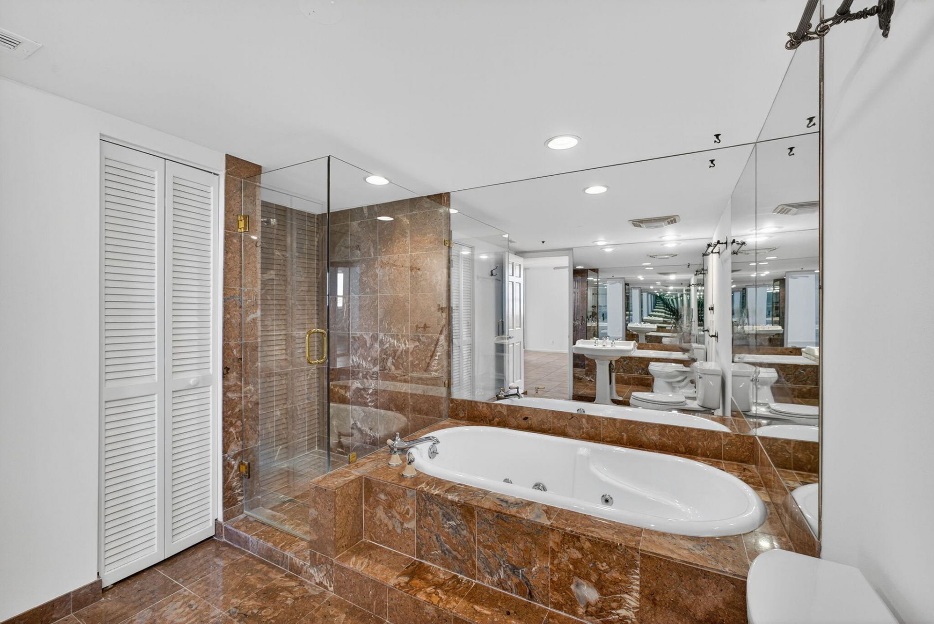 5280 N Ocean Drive, Unit 14-D, Riviera Beach, FL 33404 Photo