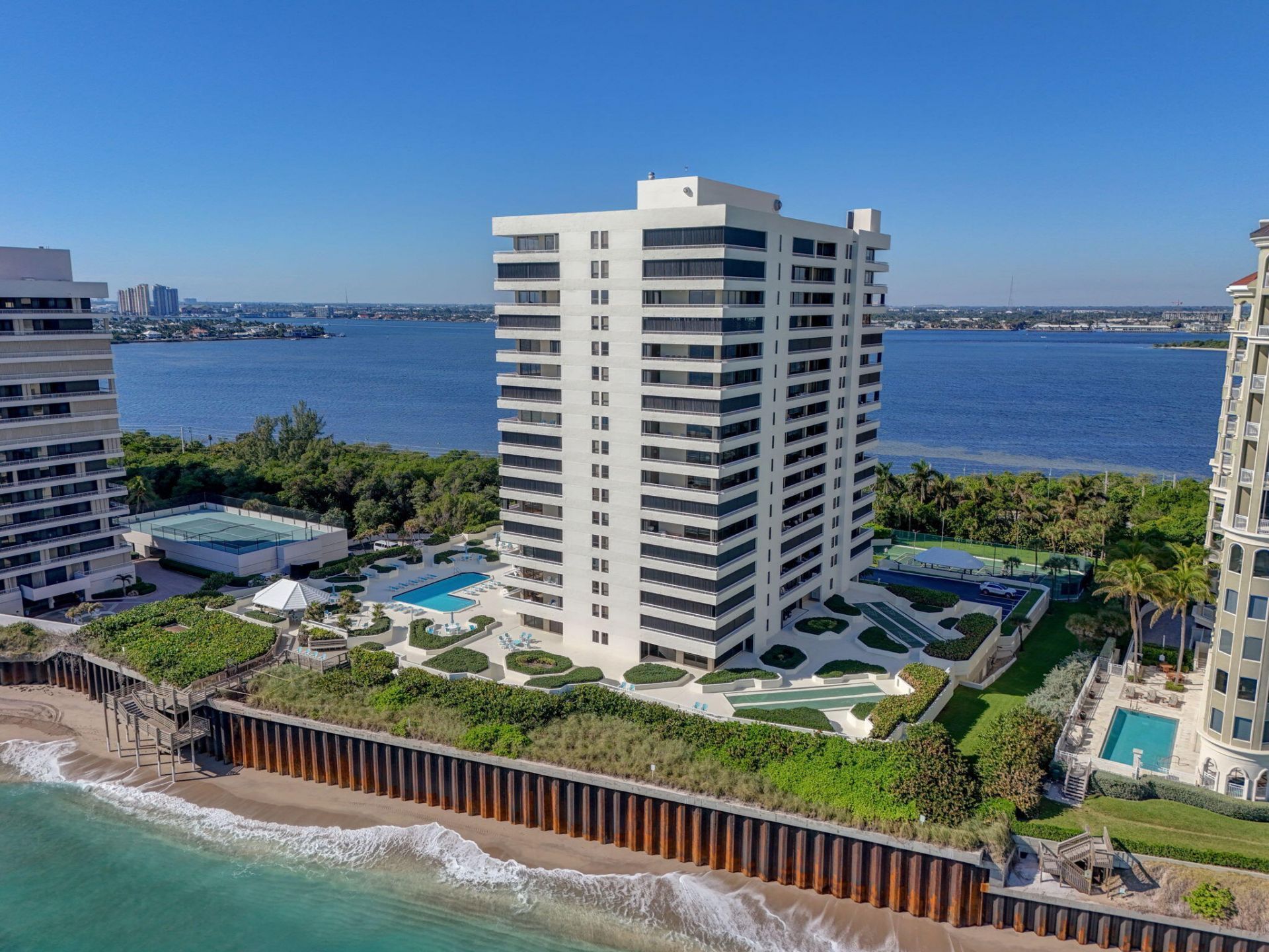 5280 N Ocean Drive, Unit 14-D, Riviera Beach, FL 33404 Photo