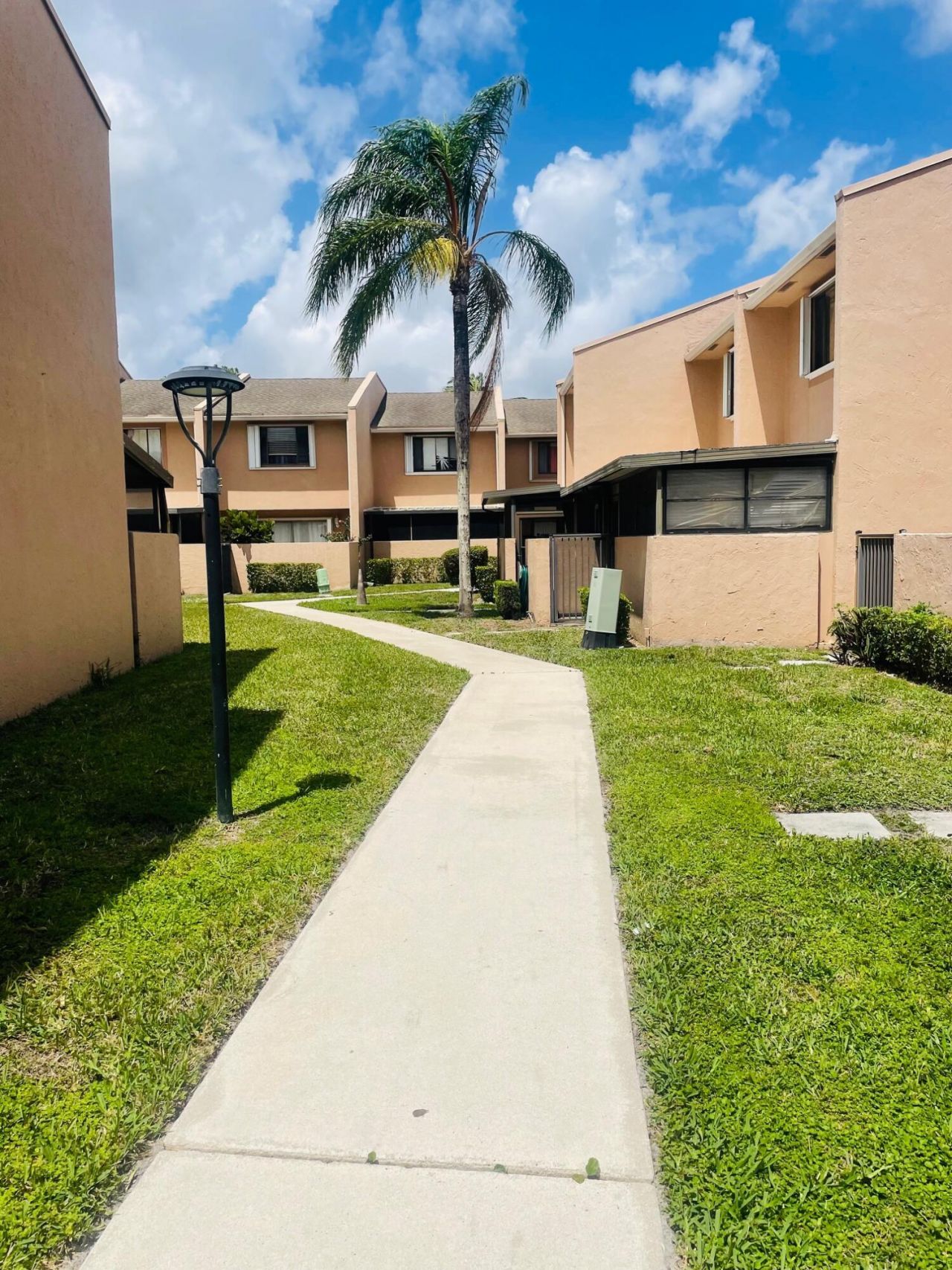 139 Sparrow Drive, Unit 2c, Royal Palm Beach, FL 33411 Photo