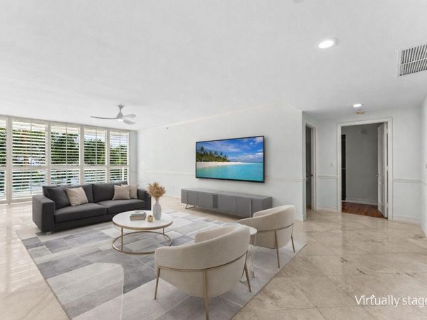 550 SE Mizner Boulevard, Unit B501, Boca Raton, FL 33432