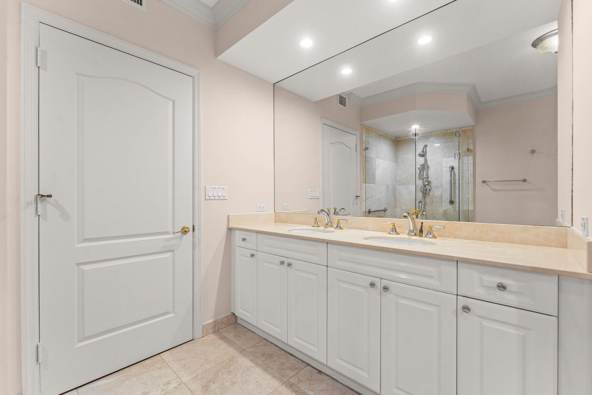 550 SE Mizner Boulevard, Unit B501, Boca Raton, FL 33432 Photo