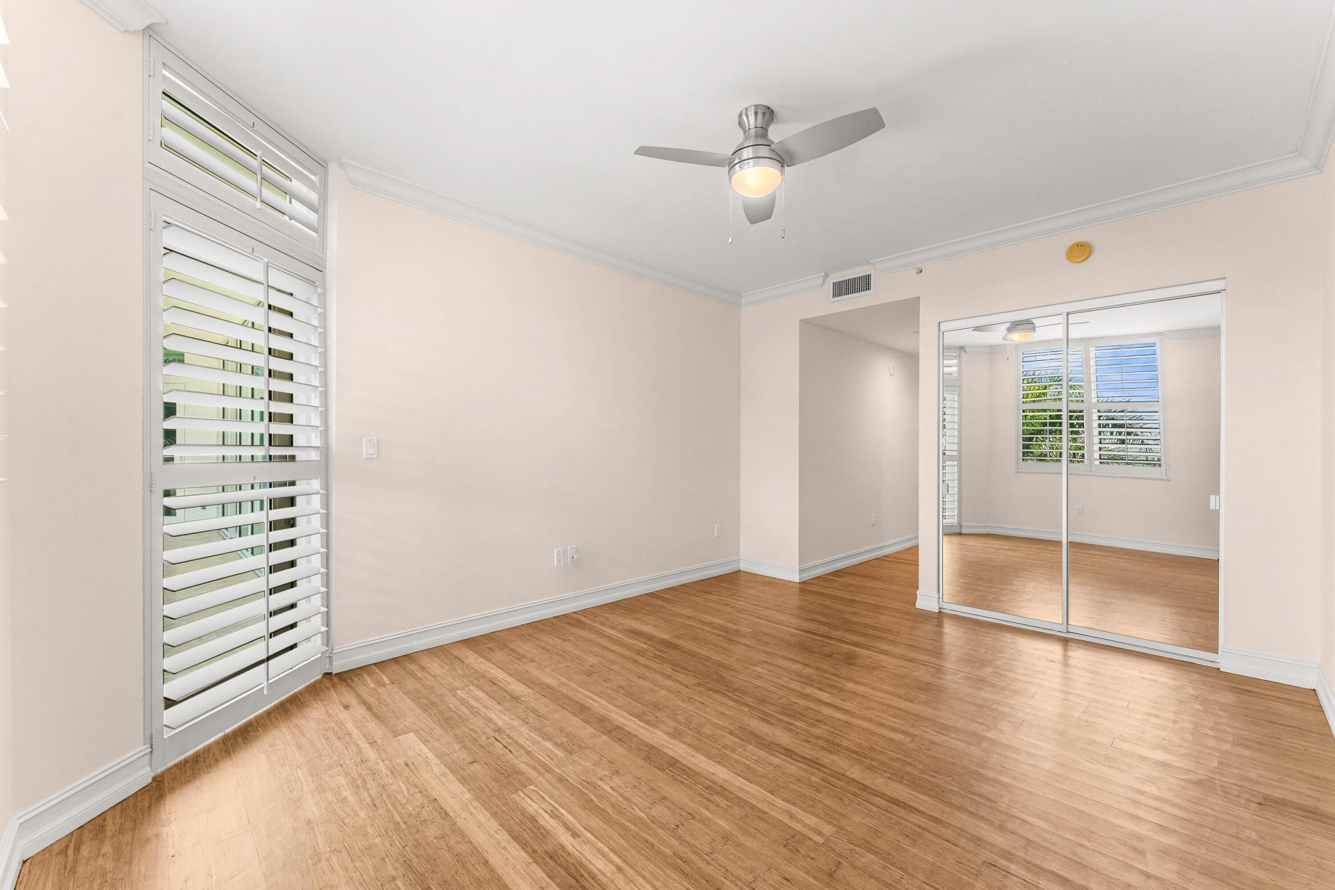 550 SE Mizner Boulevard, Unit B501, Boca Raton, FL 33432 Photo