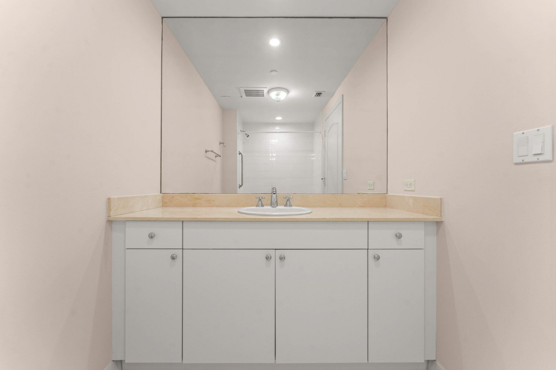 550 SE Mizner Boulevard, Unit B501, Boca Raton, FL 33432 Photo