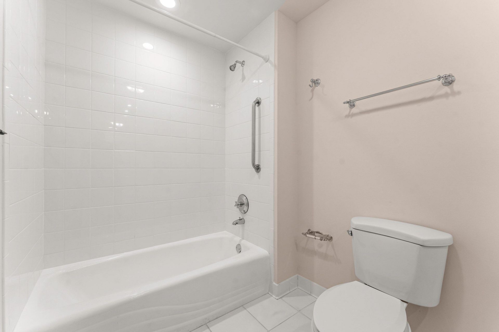 550 SE Mizner Boulevard, Unit B501, Boca Raton, FL 33432 Photo