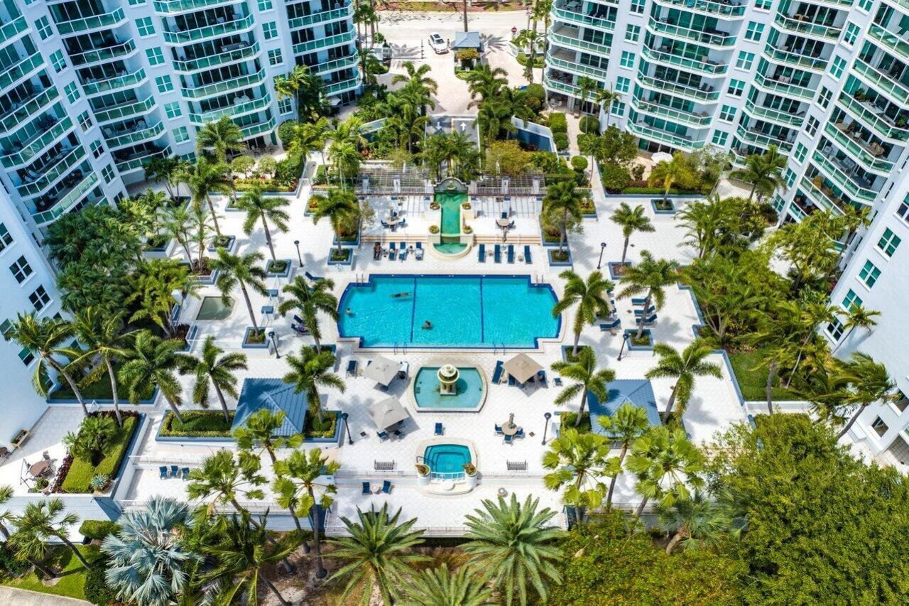 550 SE Mizner Boulevard, Unit B501, Boca Raton, FL 33432 Photo