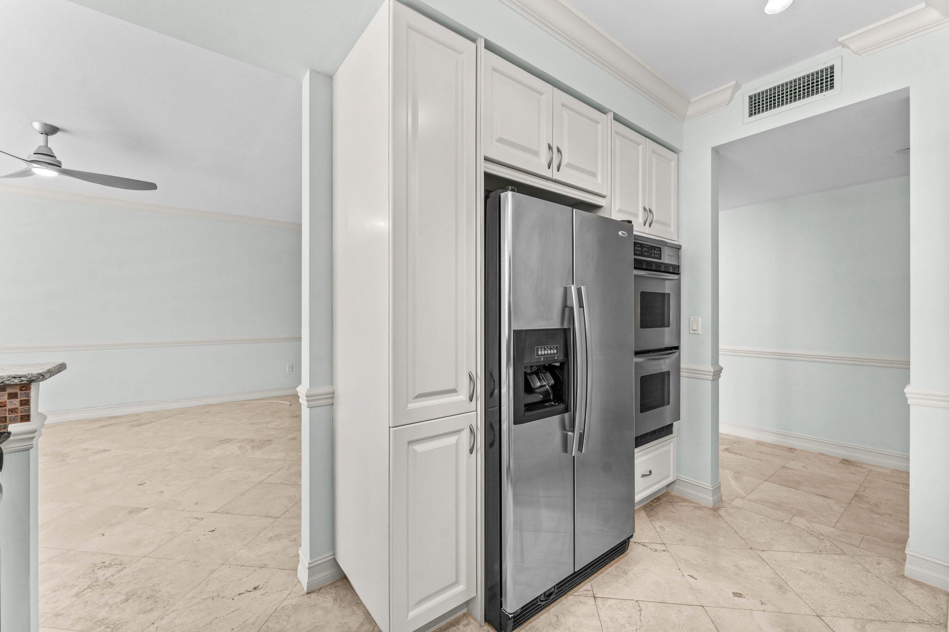 550 SE Mizner Boulevard, Unit B501, Boca Raton, FL 33432 Photo