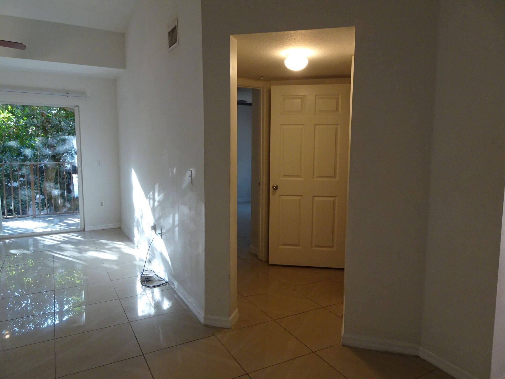 4241 San Marino Boulevard, Unit 208, West Palm Beach, FL 33409 Photo
