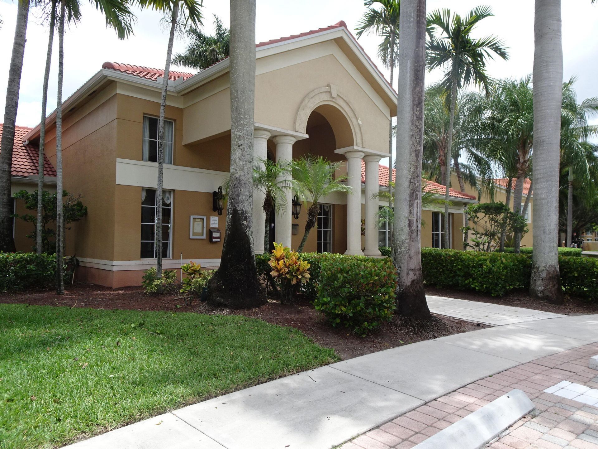 4241 San Marino Boulevard, Unit 208, West Palm Beach, FL 33409 Photo