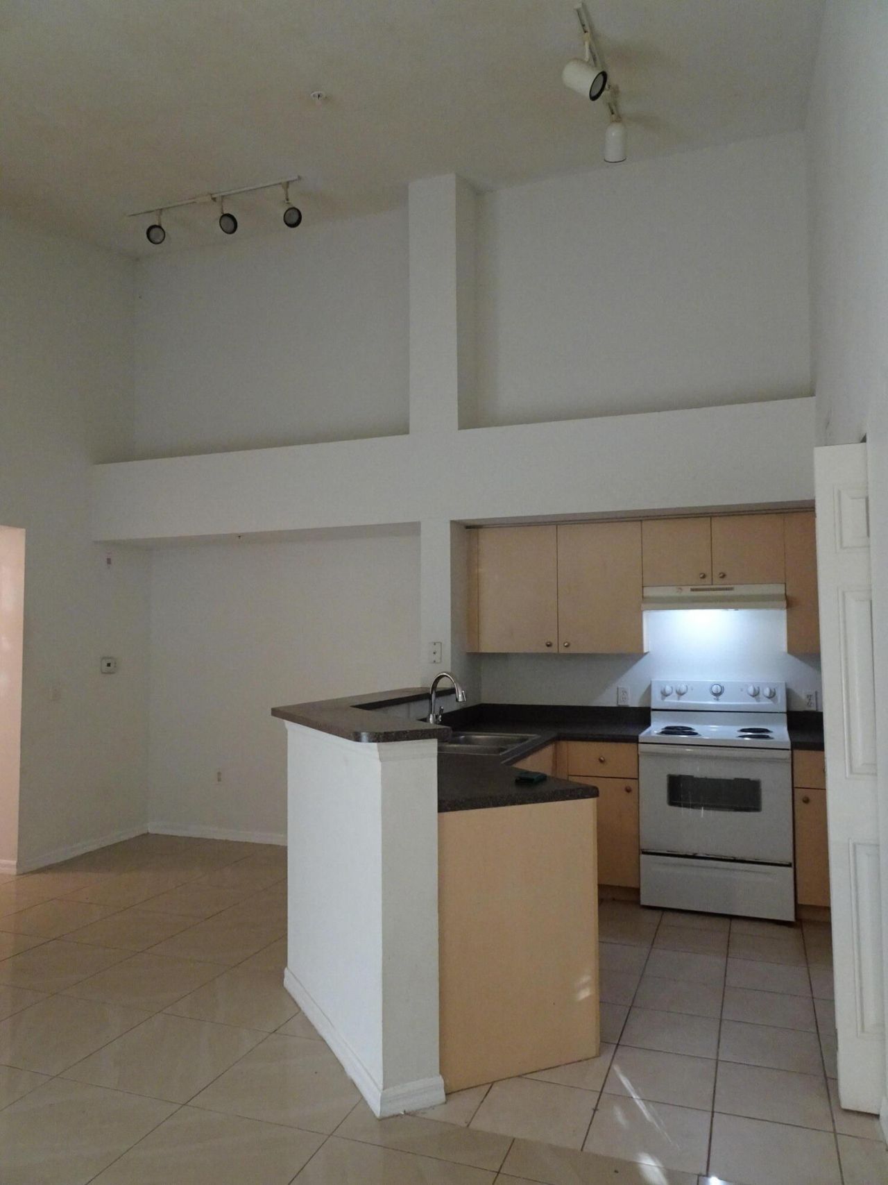 4241 San Marino Boulevard, Unit 208, West Palm Beach, FL 33409 Photo