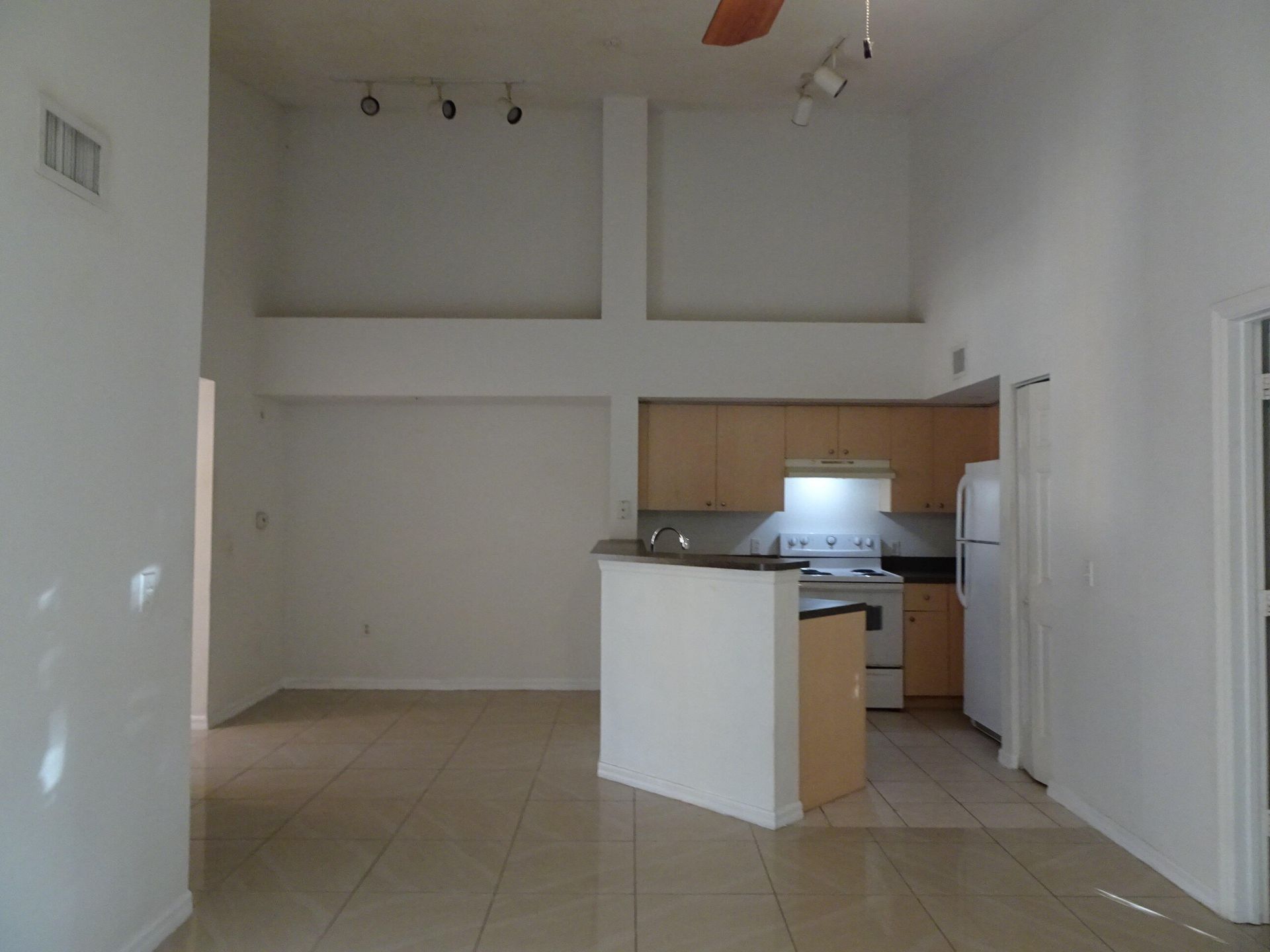 4241 San Marino Boulevard, Unit 208, West Palm Beach, FL 33409 Photo