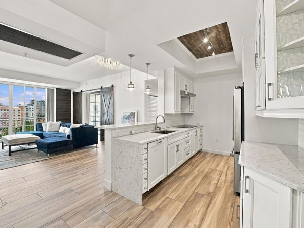410 Evernia Street, Unit 807, West Palm Beach, FL 33401