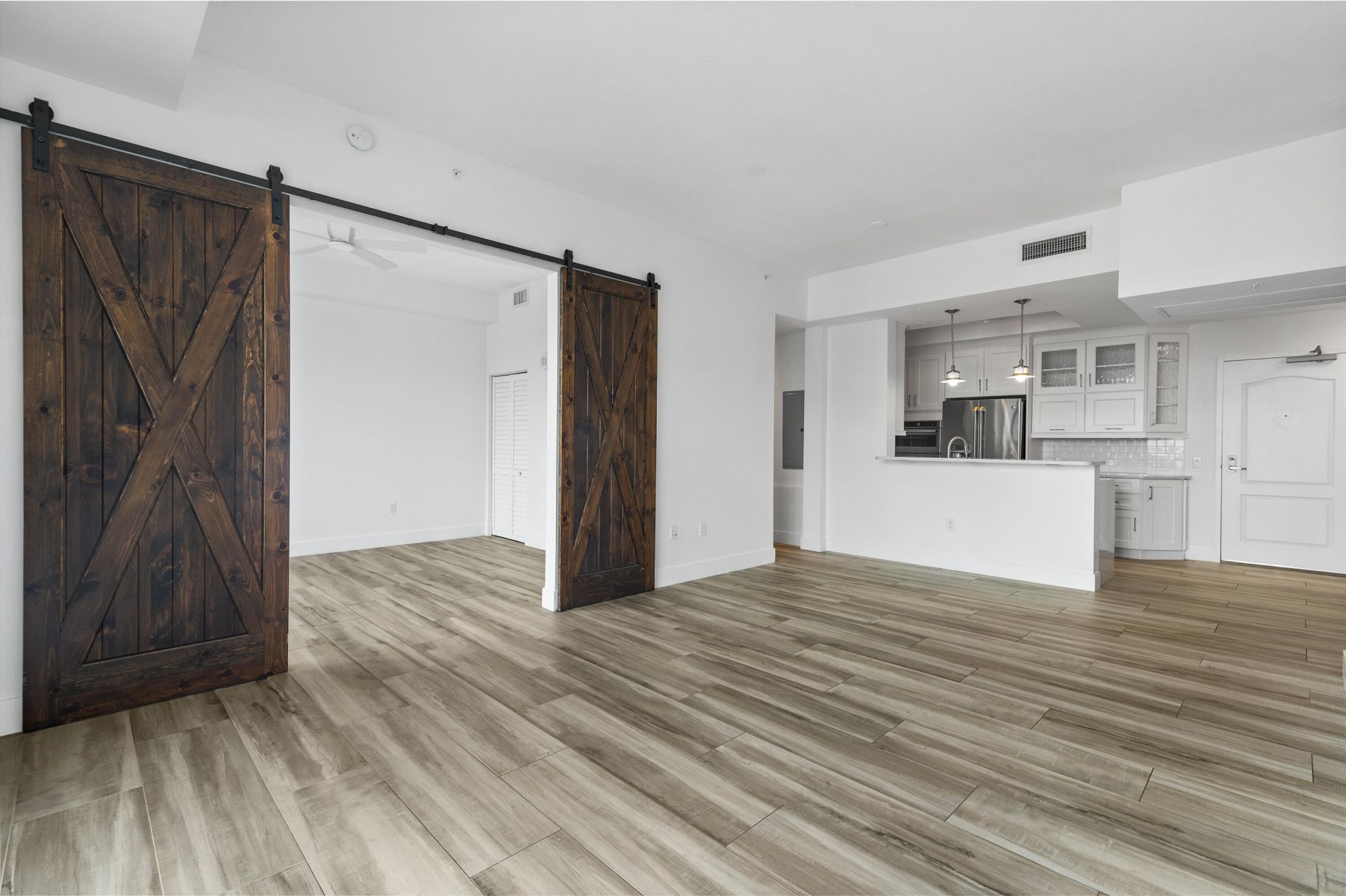 410 Evernia Street, Unit 807, West Palm Beach, FL 33401 Photo