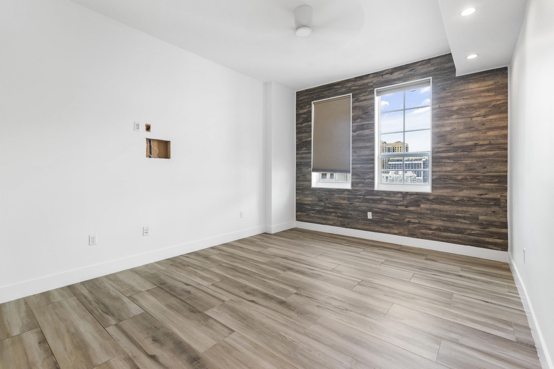 410 Evernia Street, Unit 807, West Palm Beach, FL 33401 Photo