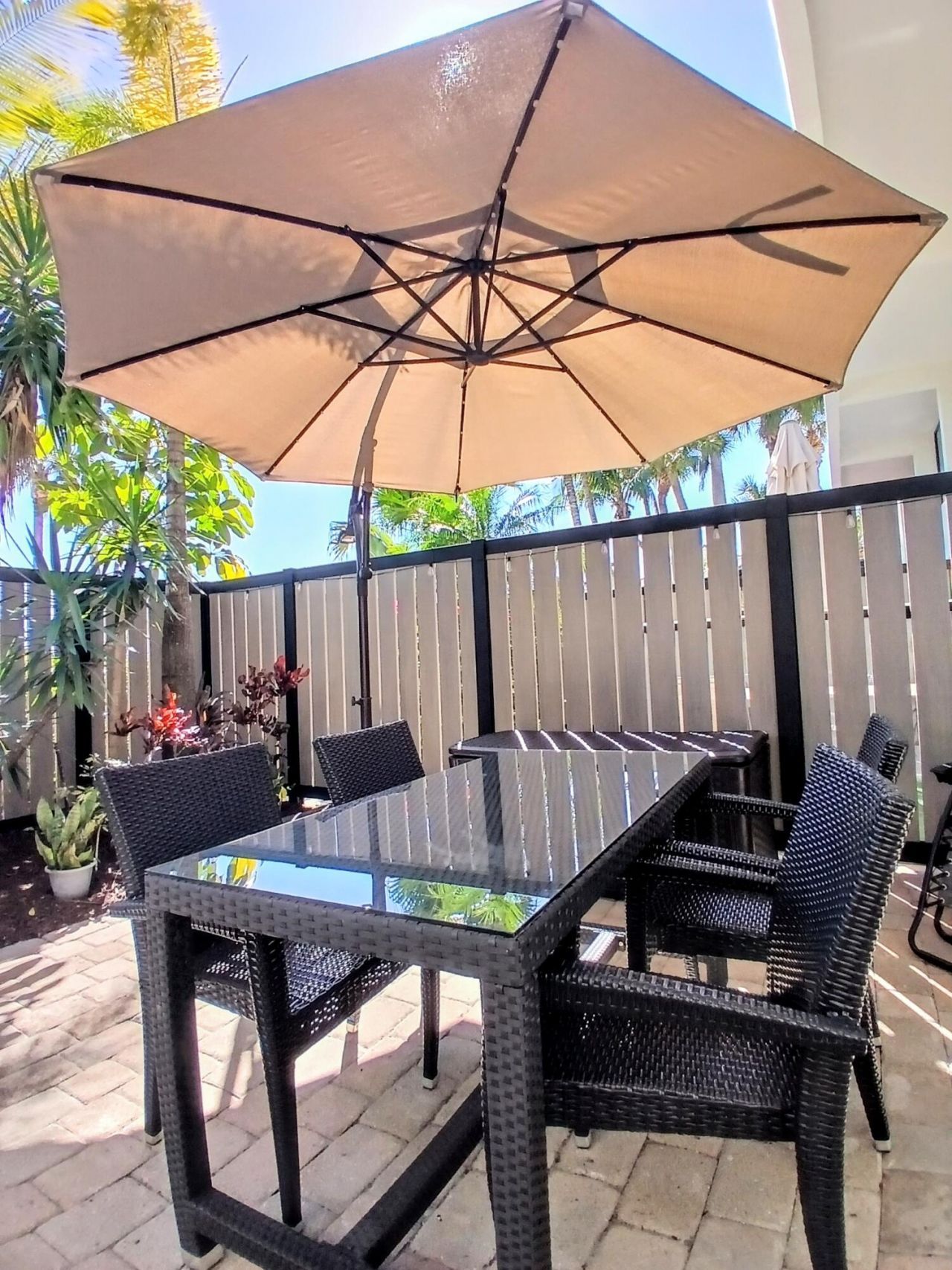 1830 Embassy Drive, Unit 121, West Palm Beach, FL 33401 Photo