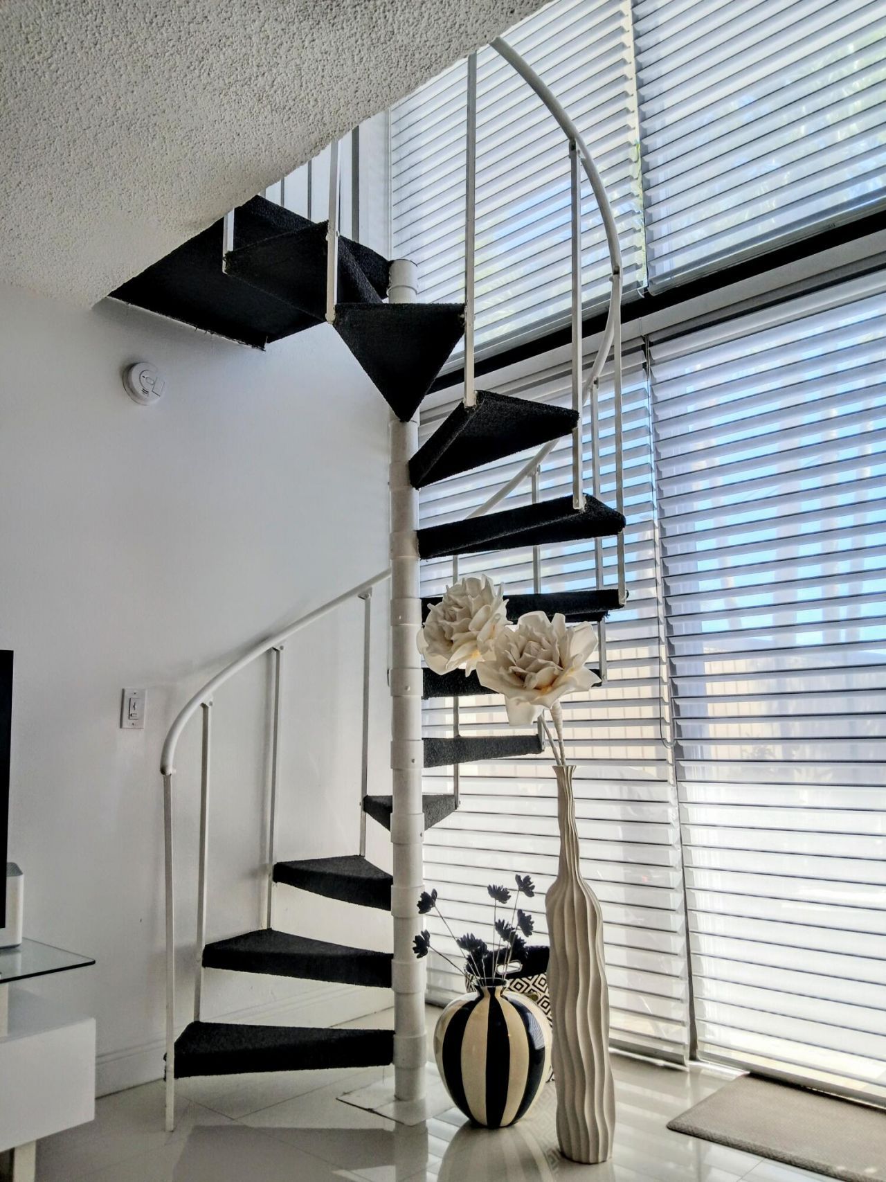 1830 Embassy Drive, Unit 121, West Palm Beach, FL 33401 Photo