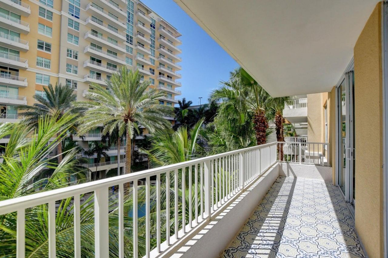 700 E Boynton Beach Boulevard, Unit 403, Boynton Beach, FL 33435 Photo