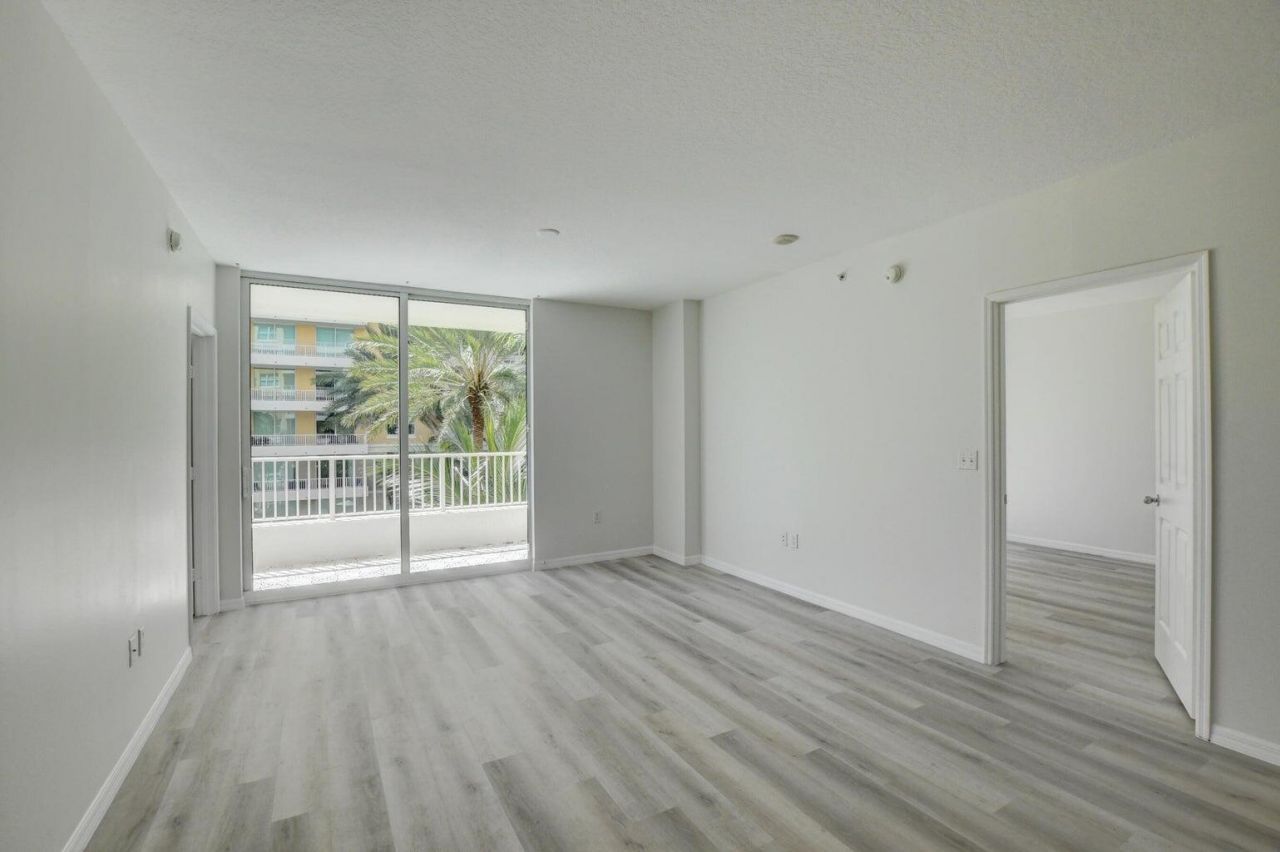 700 E Boynton Beach Boulevard, Unit 403, Boynton Beach, FL 33435 Photo
