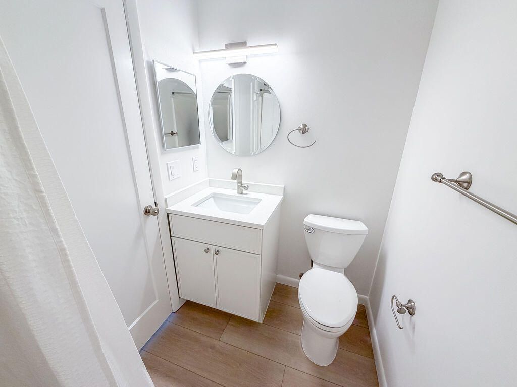 602 Pine Crest Circle, Unit B, Jupiter, FL 33458 Photo