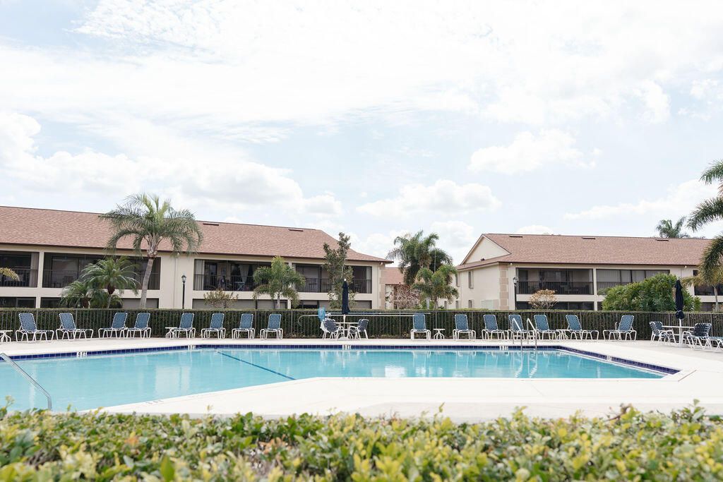 602 Pine Crest Circle, Unit B, Jupiter, FL 33458 Photo