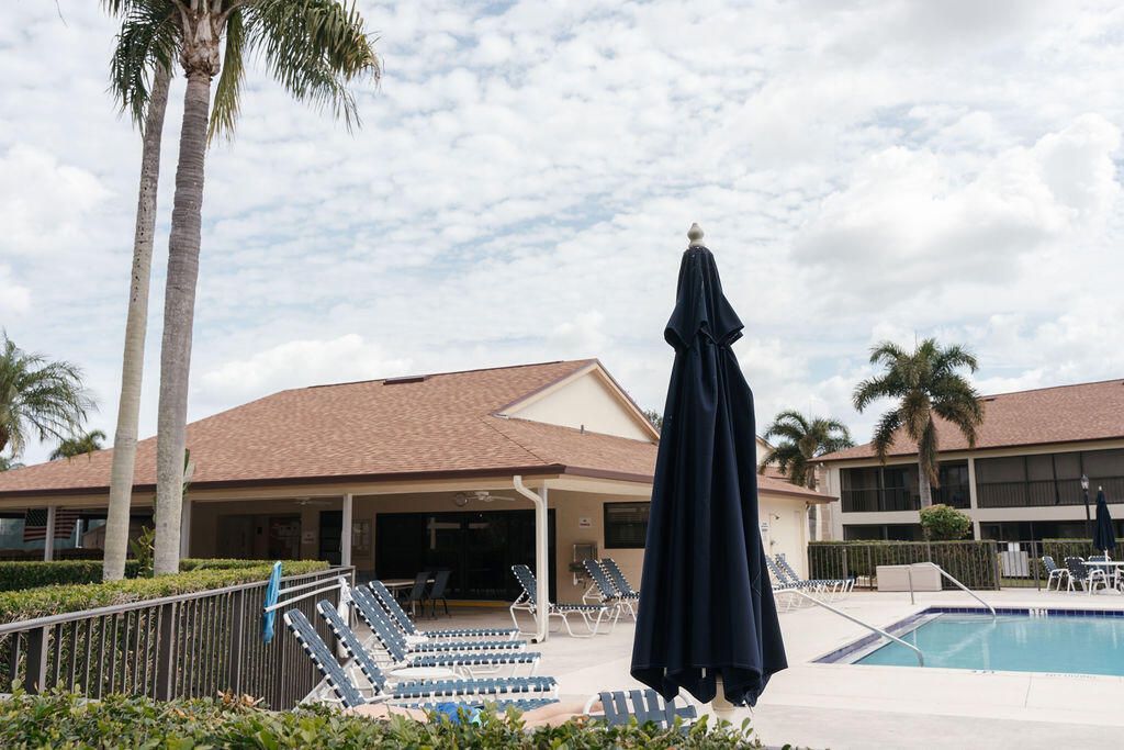 602 Pine Crest Circle, Unit B, Jupiter, FL 33458 Photo