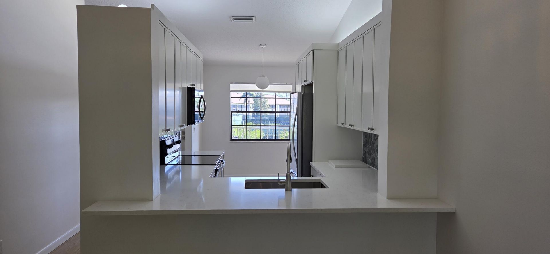 602 Pine Crest Circle, Unit B, Jupiter, FL 33458 Photo