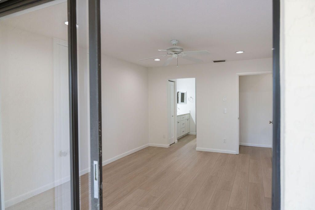 602 Pine Crest Circle, Unit B, Jupiter, FL 33458 Photo