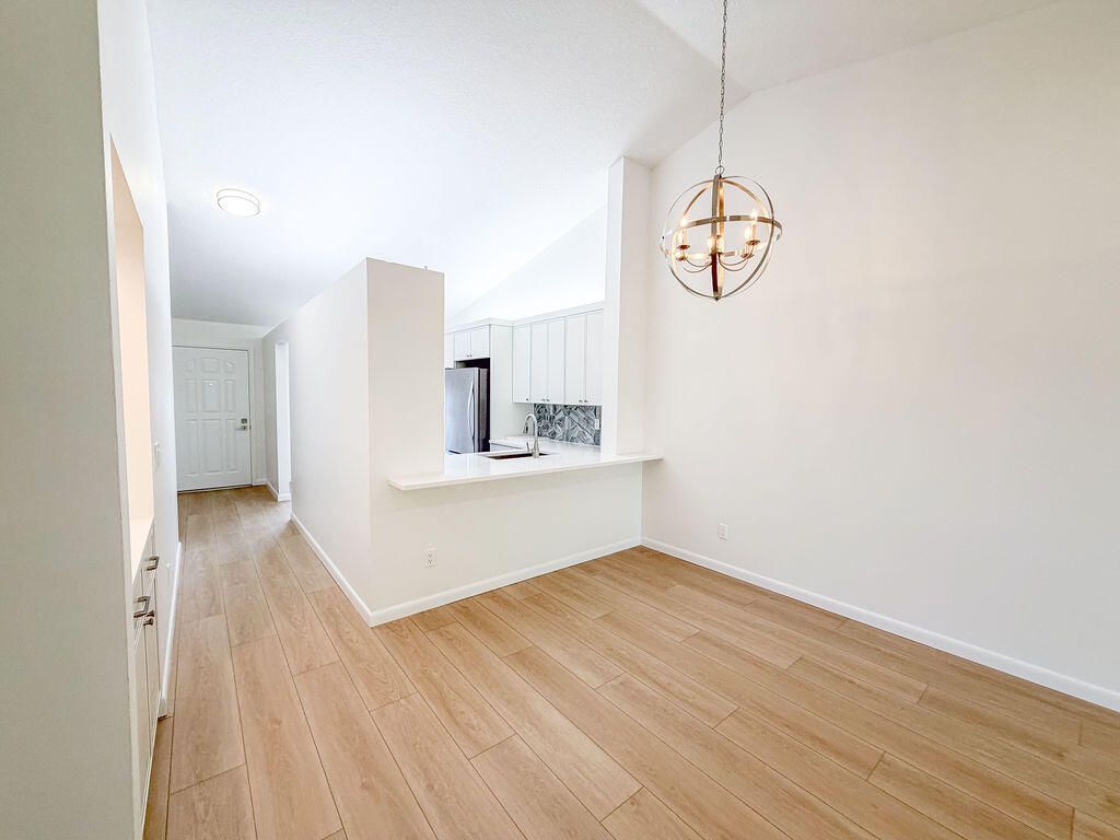 602 Pine Crest Circle, Unit B, Jupiter, FL 33458 Photo