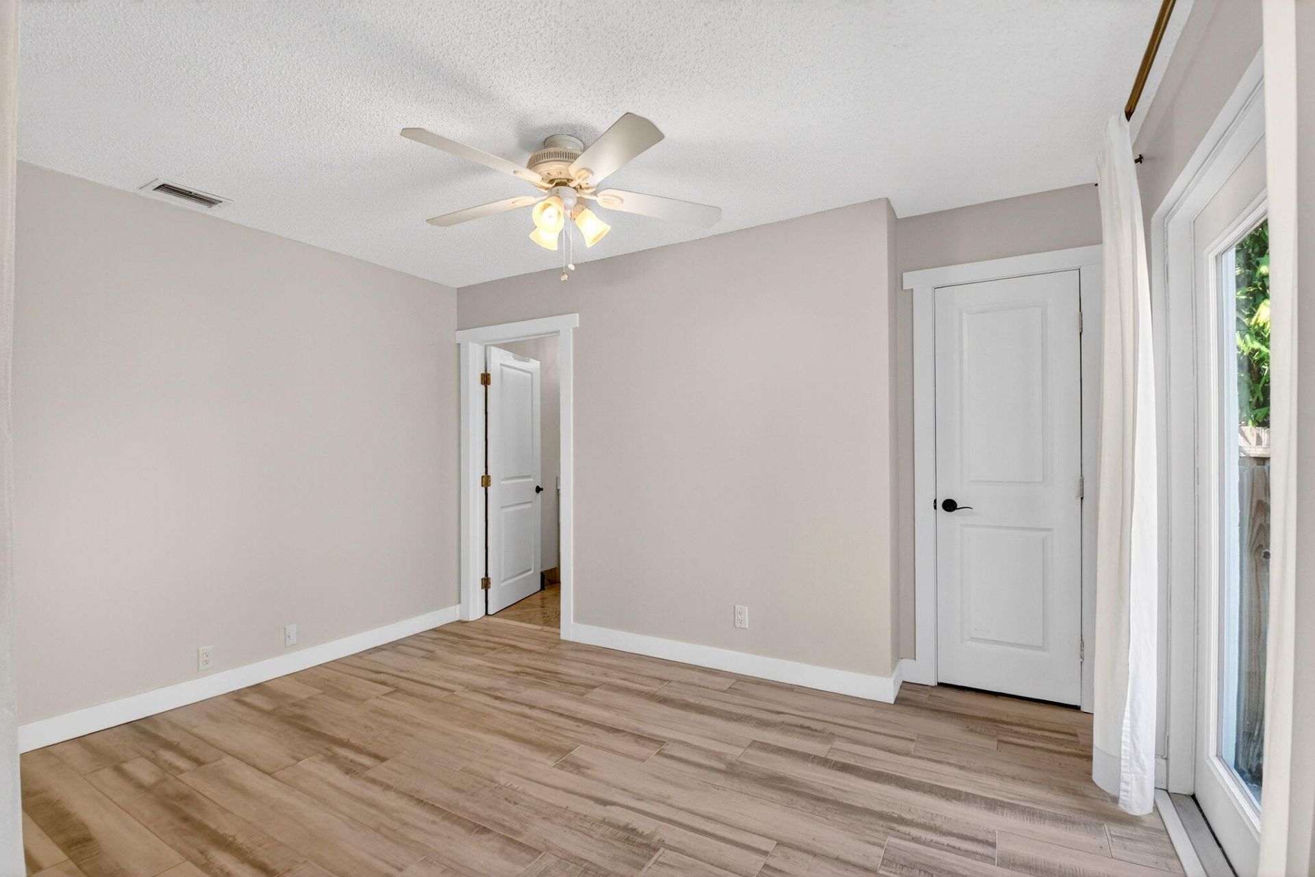 212 Dartmouth Drive, Lake Worth Beach, FL 33460 Photo