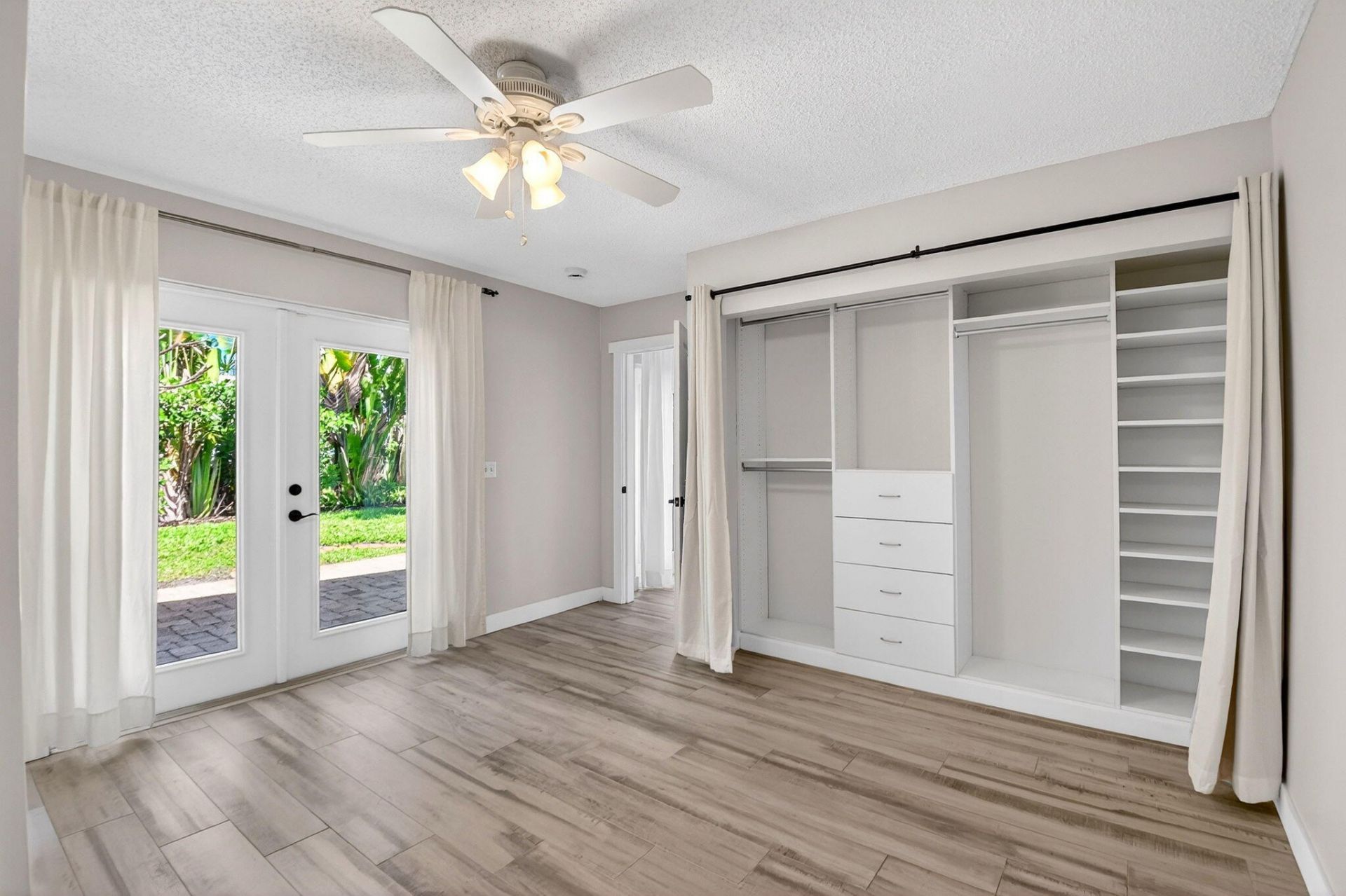 212 Dartmouth Drive, Lake Worth Beach, FL 33460 Photo