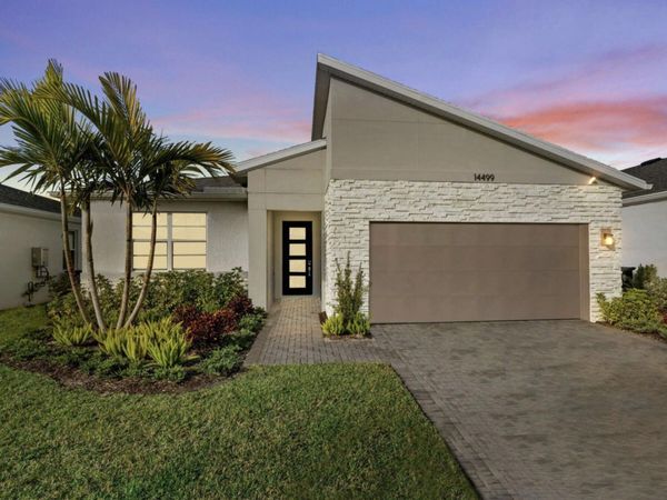 14499 SW Woodford Way, Port St. Lucie, FL 34987
