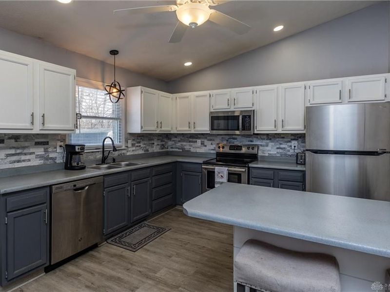 5071 Seville Drive, Englewood, OH 45322 Photo 11