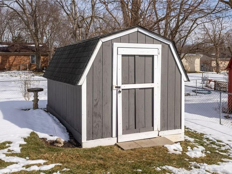 5071 Seville Drive, Englewood, OH 45322 Photo 8