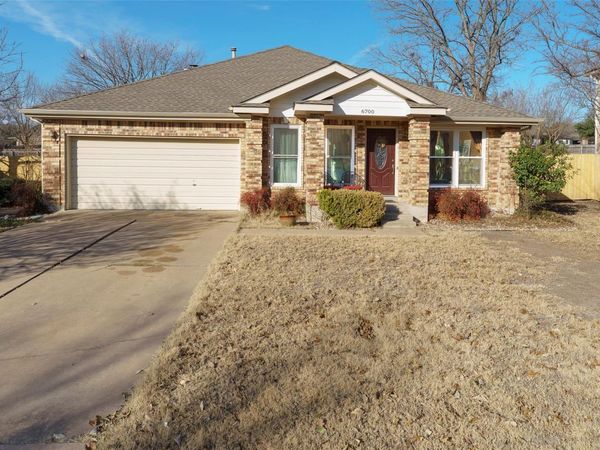 6700 Carisbrooke LN, Austin, TX 78754