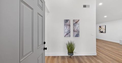 7717 Valley Wood Dr, Sacramento, CA 95828 Photo