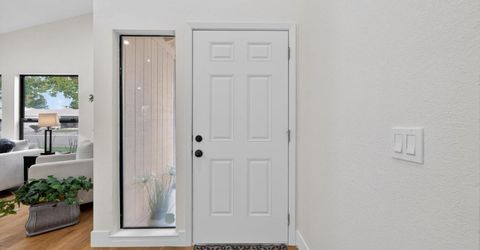 7717 Valley Wood Dr, Sacramento, CA 95828 Photo