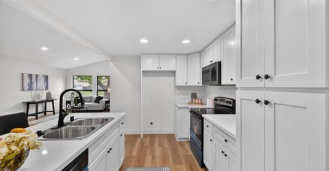 7717 Valley Wood Dr, Sacramento, CA 95828 Photo