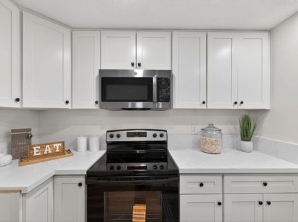 7717 Valley Wood Dr, Sacramento, CA 95828 Photo