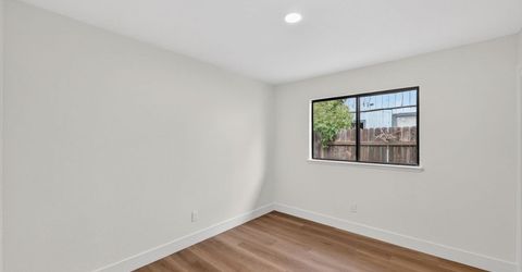 7717 Valley Wood Dr, Sacramento, CA 95828 Photo