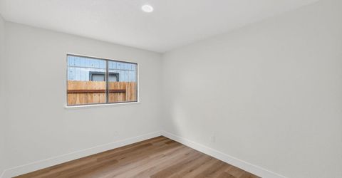 7717 Valley Wood Dr, Sacramento, CA 95828 Photo