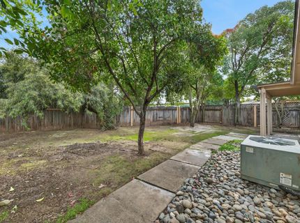 7717 Valley Wood Dr, Sacramento, CA 95828 Photo