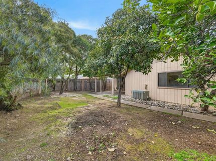 7717 Valley Wood Dr, Sacramento, CA 95828 Photo
