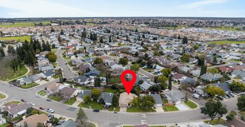 7717 Valley Wood Dr, Sacramento, CA 95828 Photo