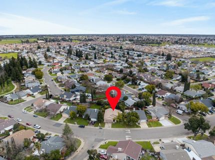 7717 Valley Wood Dr, Sacramento, CA 95828 Photo