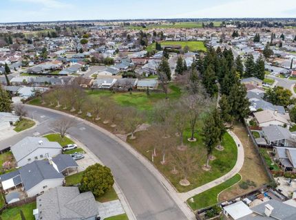 7717 Valley Wood Dr, Sacramento, CA 95828 Photo