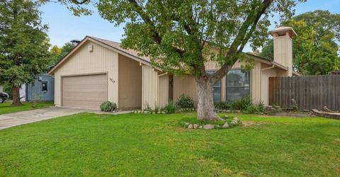 7717 Valley Wood Dr, Sacramento, CA 95828 Photo