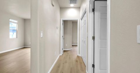 7418 Sun Reign Ln, Sacramento, CA 95823 Photo
