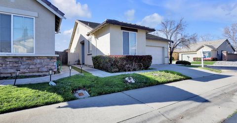 7418 Sun Reign Ln, Sacramento, CA 95823 Photo