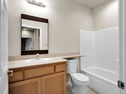 7418 Sun Reign Ln, Sacramento, CA 95823 Photo