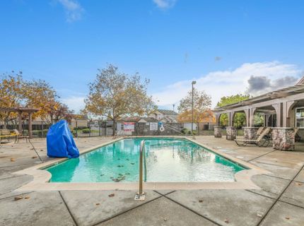 7418 Sun Reign Ln, Sacramento, CA 95823 Photo